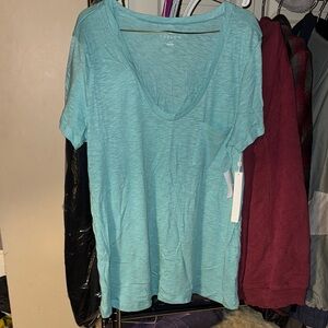 Lightweight summer pocket tee